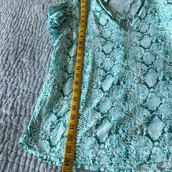 Feather & Find Paradisio ruffle top and skirt set - Picture 9 of 13